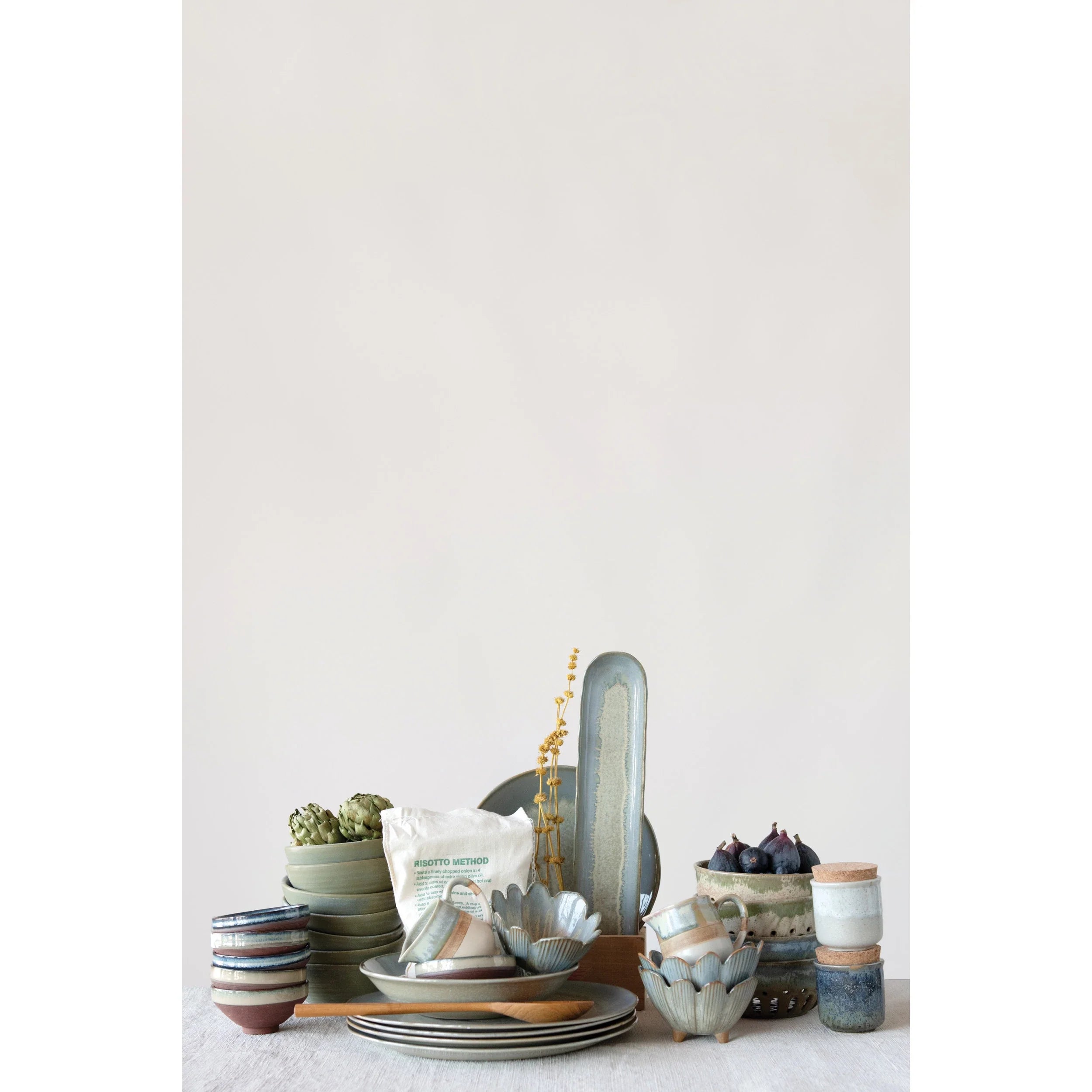 Porcelain Flower Bowl With Glaze